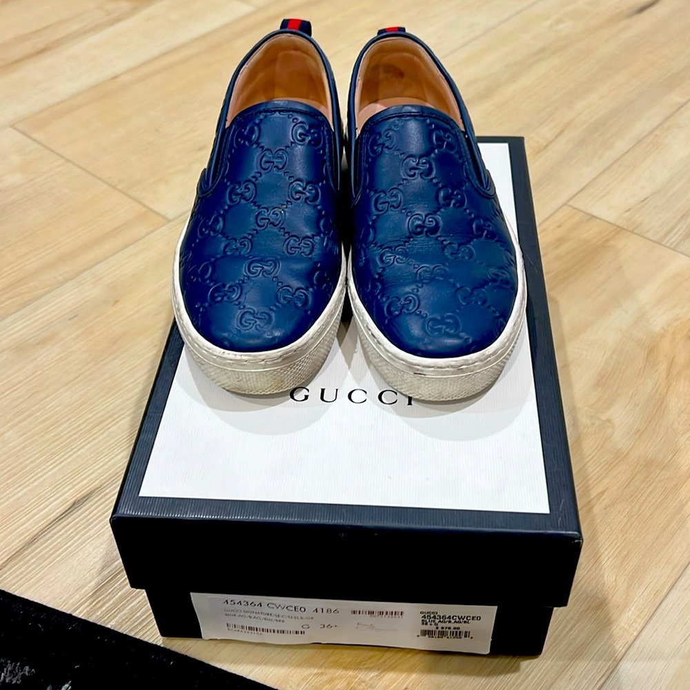 Authentic Gucci Blue Sneakers (Women’s 6.5) 36.5